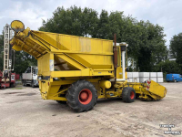 Forage-harvester Hesston Field queen rear dump