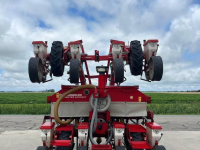 Seed drill Kongskilde Aeromat P8-Z HKP Super