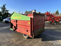 Silage-block distribution wagon Strautmann BVW