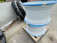 Wheels, Tyres, Rims & Dual spacers  23x42 VELG