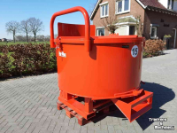 Concrete skips Weidemann Agrimax BM800h betonmixer