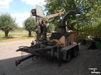 Wood Chipper Tunnissen hakseaar met kraan