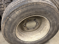 Wheels, Tyres, Rims & Dual spacers  Onbekend 285/70R19,5 CPL  WIEL 6-161-205