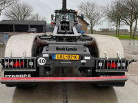 Hooked-arm carrier Stronga HL210DT