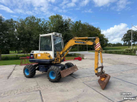 Mini-Excavator Komatsu PW 30 Bandenkraan