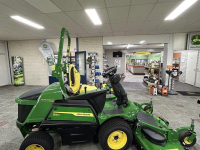Ride-on mower John Deere 1550