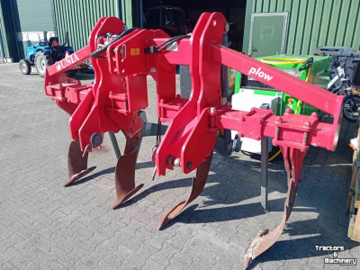 Deep subsoiler Unia Plow B4