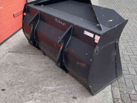 Loading buckets JCB 332/R9607