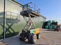 Articulated platforms Shibaura ruwterrein fruitteelt hoogwerker schaarlift