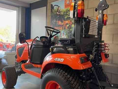 Tractor Kubota BX231