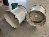 Wheels, Tyres, Rims & Dual spacers  27x32