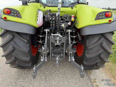 Tractor Claas ARION 420 TREND