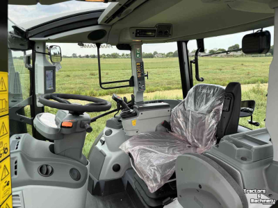 Tractor Claas ARION 420 TREND