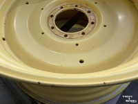 Wheels, Tyres, Rims & Dual spacers John Deere 18 X 38 velg