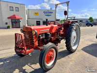 Tractor McCormick 434 Tractor