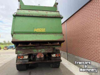 Manure spreader  Mestbreker Met Kurstjens onderstel