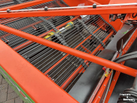 Onion harvester Holaras UR 205-HZ UIENROOIER