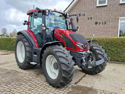Tractor Valtra G125eA