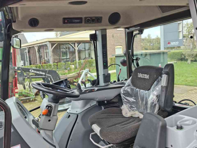 Tractor Valtra G125eA
