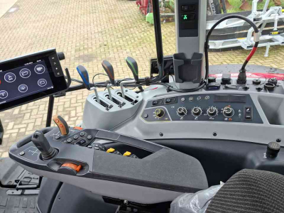 Tractor Valtra G125eA