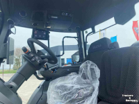 Tractor Valtra Q 225