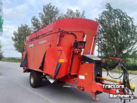 Vertical feed mixer Kuhn Euromix 1670 mengwagen. Goede vijzels!!