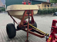 Fertilizer spreader Vicon Kunstmeststrooier, onderstel, banden, diversen