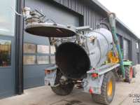Slurry tank Peecon 5000 liter kippende giertank kiepende mesttank waterwagen zuigarm hydraulische achterwand