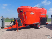 Vertical feed mixer Kuhn Profile 22.2 DM