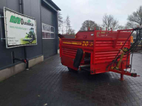 Silage-block distribution wagon Schuitemaker Amigo 20S
