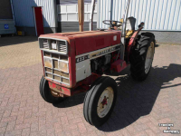 Small-track Tractor International 433 v