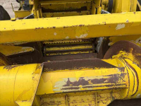Forage-harvester Hesston Field queen rear dump