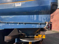 Fertilizer spreader Bogballe M2 Base Kunstmeststrooier