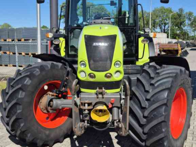 Tractor Claas Arion 620 CIS Cebis met Lucht, Fronthef en PTO
