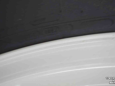 Wheels, Tyres, Rims & Dual spacers Michelin 800/70r38 demontage