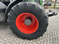 Tractor Fendt 828 vario S4 ProfiPlus