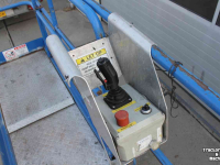 Articulated platforms Up Right SL-20 schaarhoogwerker elektrisch