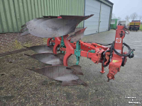 Ploughs Kverneland EG 100 3 schaar vario ploeg met vaste vorenpakker