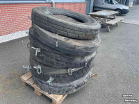 Pasture harrow Pirelli Weidesleep banden 295/80 R 225