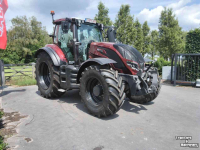 Tractor Valtra T155