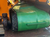 Sawdust spreader for boxes Flingk ZX 750 Boxenstrooier