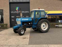 Tractor Ford 8210