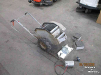 Manure scraper Limpar onderdelen  (machine is compleet motor is defect)