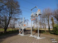 Other conveying equipment and accessories VHM MonoDumpr - VHM-Machinery Kistenkantelaar