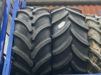 Wheels, Tyres, Rims & Dual spacers Vredestein Traxion 650/65R38 en 540/65R28