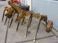 Cultivator Rumptstad 275/11 vastetandcultivator vaste tand cultivator woelpoot woeler