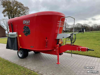 Vertical feed mixer Peecon Biga Topliner Twin Future 19