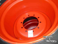 Wheels, Tyres, Rims & Dual spacers BKT 710/50r30.5