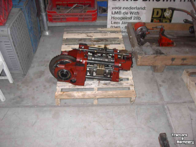 Other tractors and accessories David Brown Alle type s Case en David Brown onderdelen