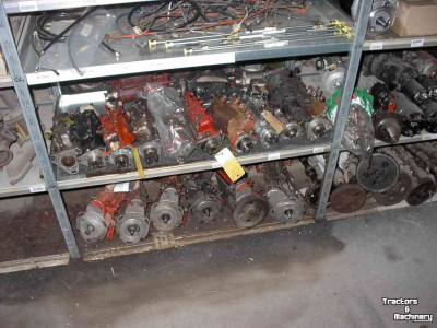 Other tractors and accessories David Brown Alle type s Case en David Brown onderdelen